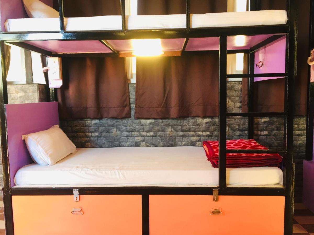 רישיקש Hotel Cosy Nook מראה חיצוני תמונה