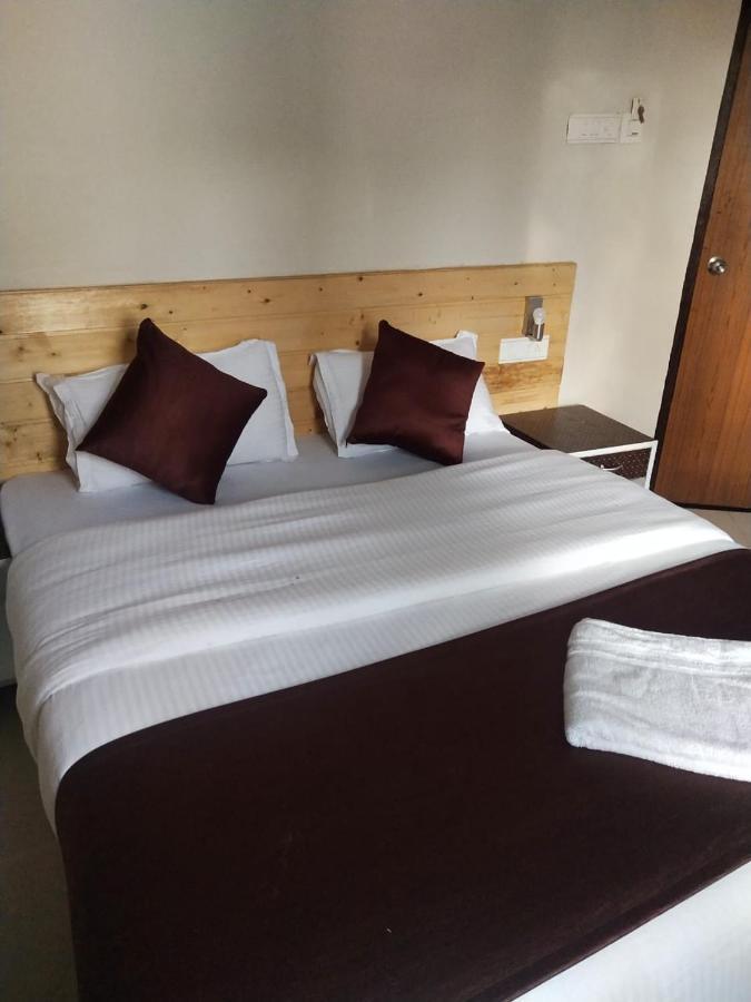 רישיקש Hotel Cosy Nook מראה חיצוני תמונה